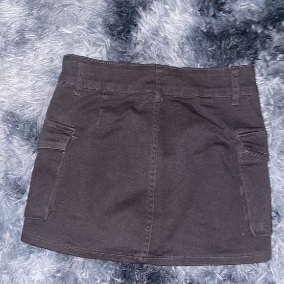 Black miniskirt - Picture 2 of 4